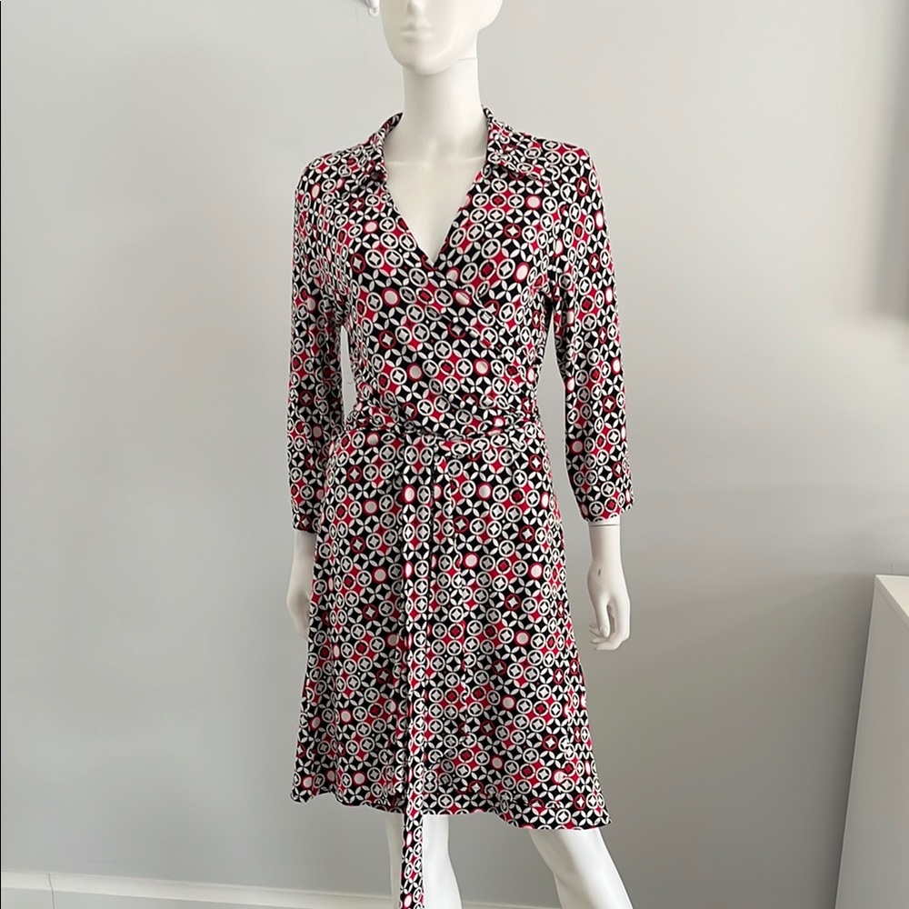 Spago Collection wrap dress black white and red‎ geometric shapes 3/4 sleeve